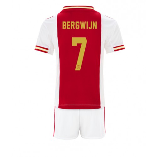 Ajax Steven Bergwijn #7 Hjemmedraktsett Barn 2022-23 Kortermet (+ Korte bukser) Ajax Steven Bergwijn #7 Hjemmedraktsett Barn 2022-23 Kortermet (+ Korte bukser)